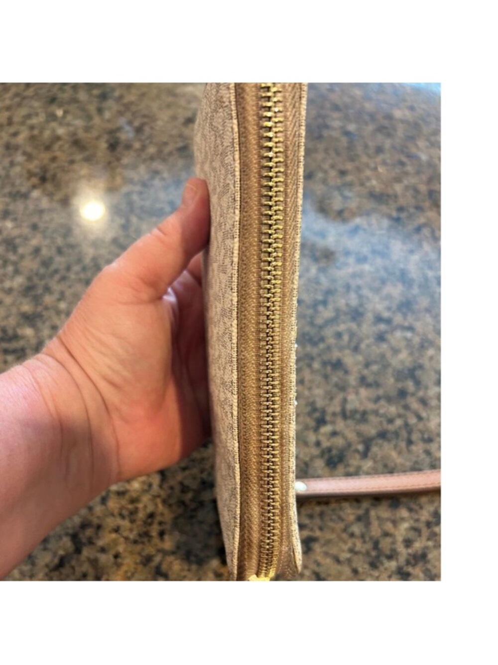 Michael Kors Cream Wristlet Wallet - Picture 6 of 9